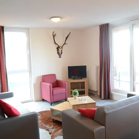 Spacious, Modern Apartment, Ten Minutes Walk From The Centre Winterberg